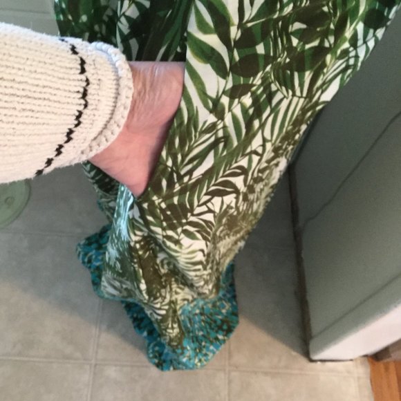 Tropical print dress - Picture 7 of 8